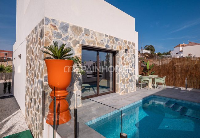 Costa Blanca'da Kaliteli İşçiliğe Sahip Müstakil Villalar 4