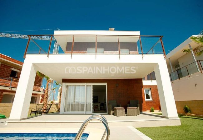 Well-located Santa Pola Villas for Sale on Costa Blanca 2