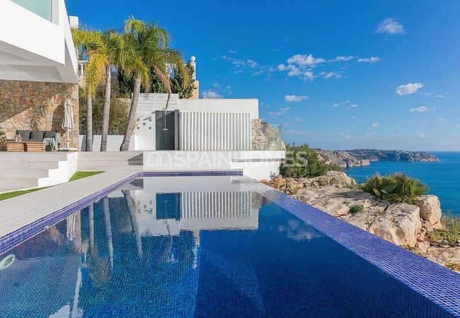 Alicante Benichatell'de Panoramik Deniz Manzaralı Lüks Villa 5