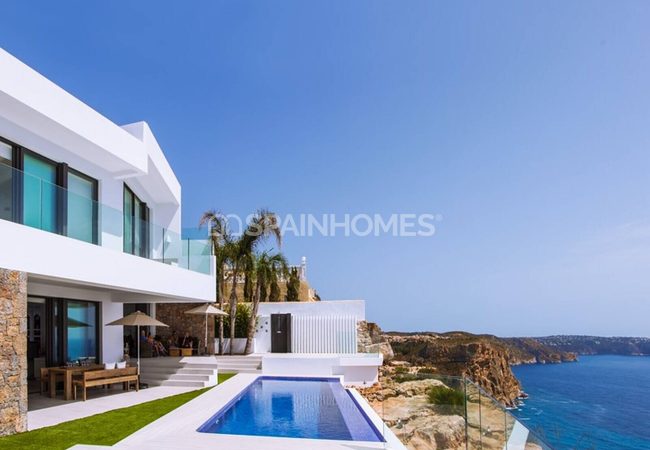 Alicante Benichatell'de Panoramik Deniz Manzaralı Lüks Villa 10