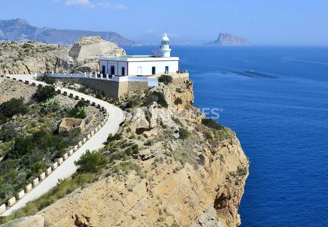 İspanya Alicante'de Avantajlı Konumda Yarı Müstakil Villalar 6