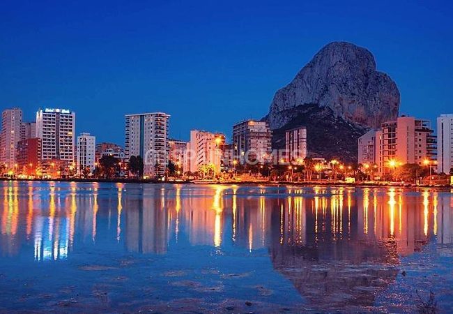İspanya Alicante'de Avantajlı Konumda Yarı Müstakil Villalar 8