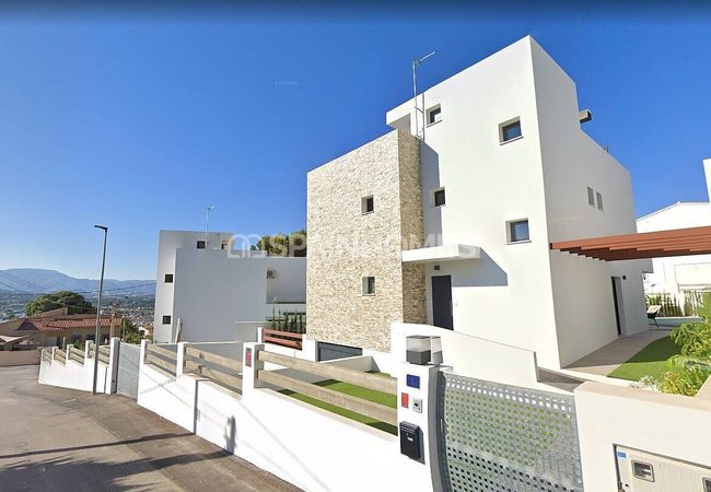 Mediterranean Style Properties with Pools in Alfaz Del Pi 2