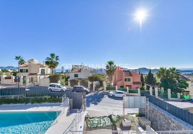 Finestrat'ta Deniz Manzaralı Anahtar Teslim Müstakil Villa