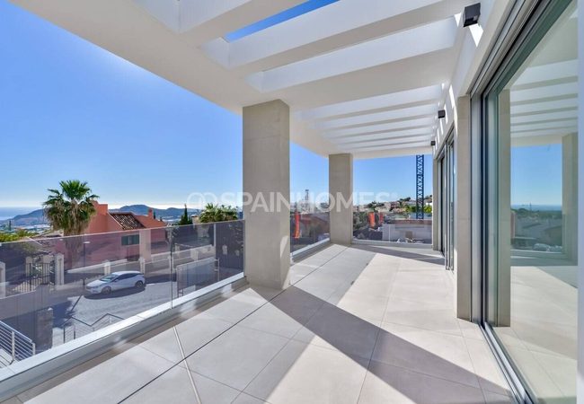 Finestrat'ta Deniz Manzaralı Anahtar Teslim Müstakil Villa 5