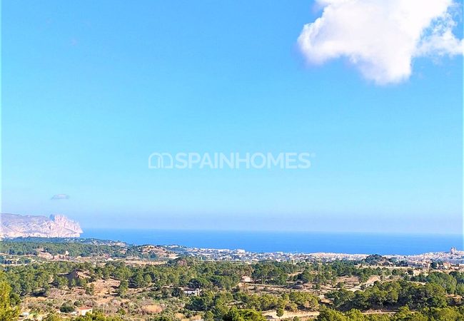 Sea View Plot Suitable for Villa Construction in Alicante 5