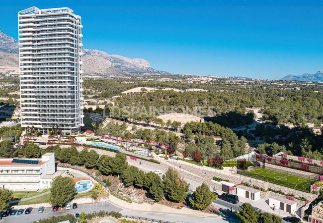 Benidorm'da Sahile Yakın Konumda Lüks Site İçinde Daireler 4