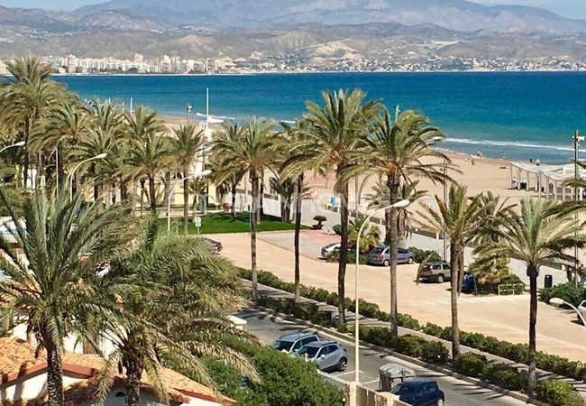 Sea View Apartment with 3 Bedrooms in San Juan Alicante 6
