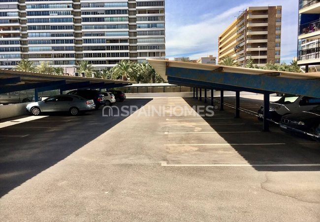 Sea View Apartment with 3 Bedrooms in San Juan Alicante 9