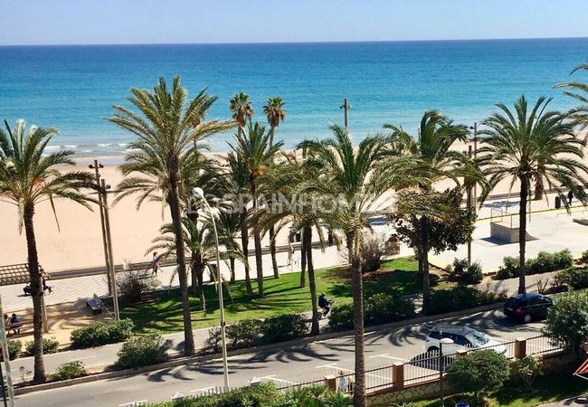 Sea View Apartment with 3 Bedrooms in San Juan Alicante 4