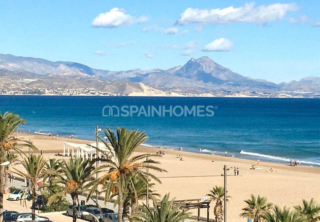 Sea View Apartment with 3 Bedrooms in San Juan Alicante 1