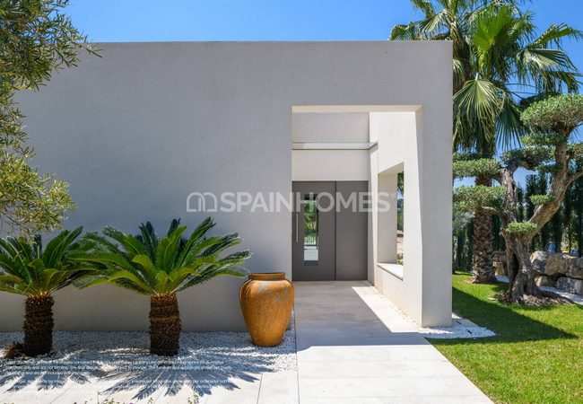 Detached Real Estate with Pools in Alicante San Miguel 8