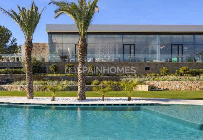 Detached Real Estate with Pools in Alicante San Miguel 28