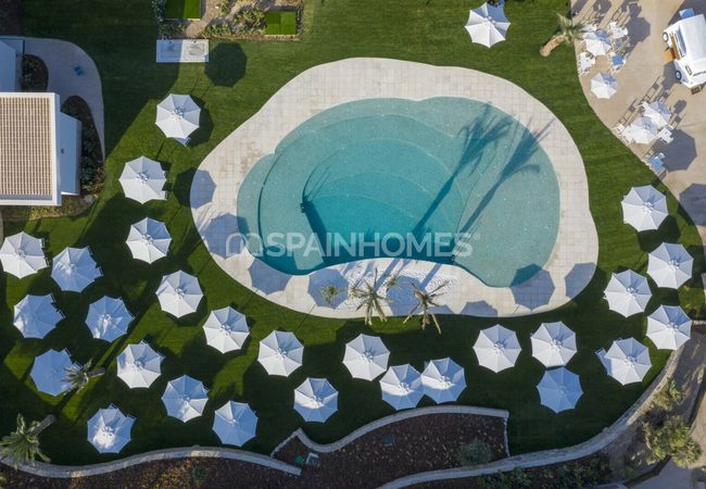 Detached Real Estate with Pools in Alicante San Miguel 31