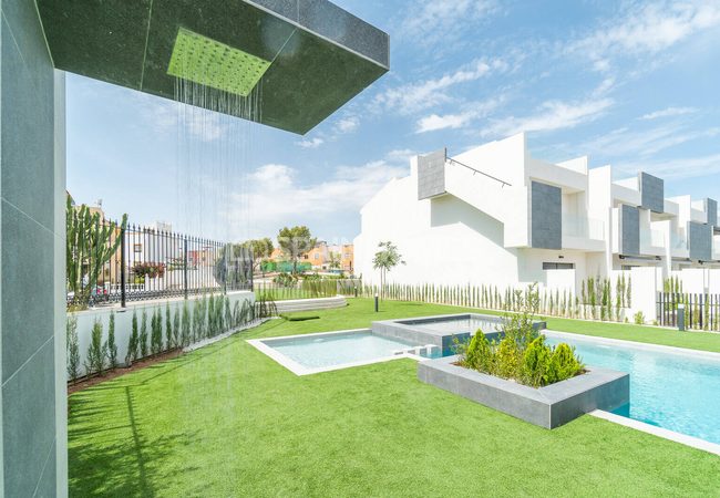 Stylish Flats Close to Amenities in Torrevieja Los Altos 4