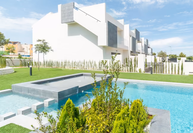 Pisos Con Estilo Cerca De Servicios En Torrevieja Los Altos 1