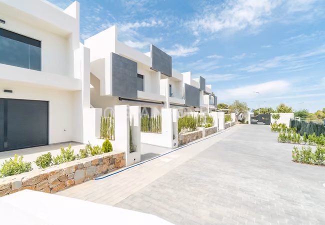 Pisos Con Estilo Cerca De Servicios En Torrevieja Los Altos 14