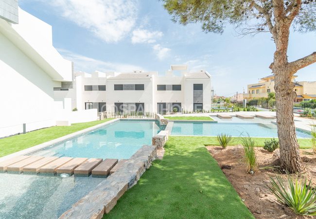 Stylish Flats Close to Amenities in Torrevieja Los Altos 3
