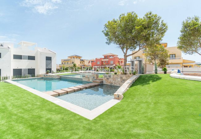 Stylish Flats Close to Amenities in Torrevieja Los Altos 5
