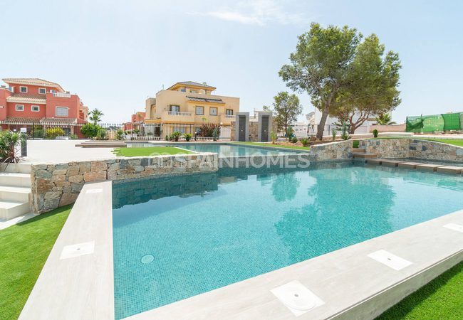 Stylish Flats Close to Amenities in Torrevieja Los Altos 8