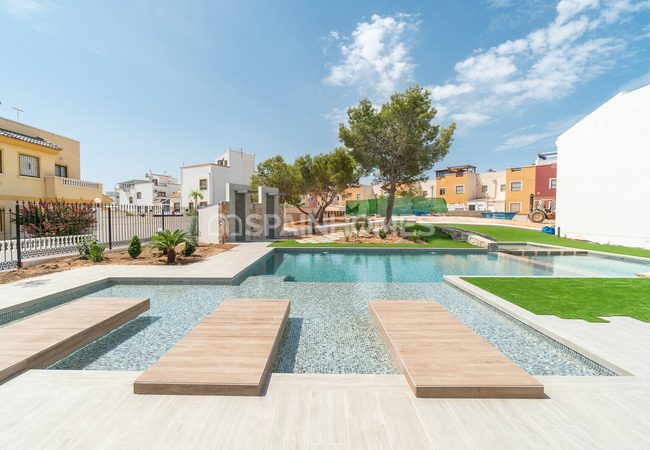 Stylish Flats Close to Amenities in Torrevieja Los Altos 11
