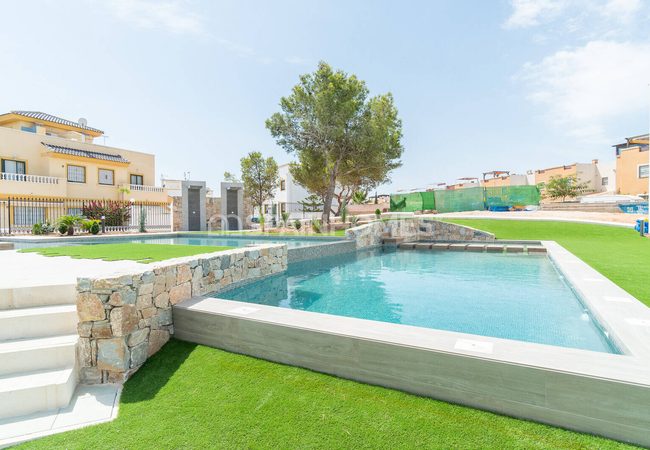 Stylish Flats Close to Amenities in Torrevieja Los Altos 7