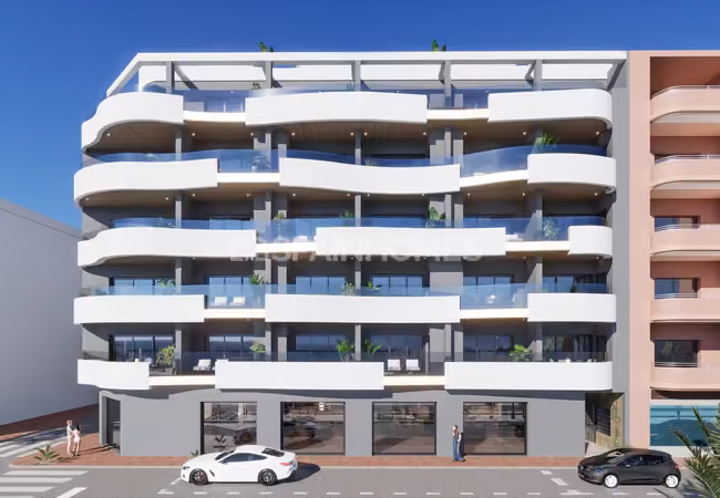 Apartamentos En Complejo Con Piscina En La Azotea En Torrevieja 3