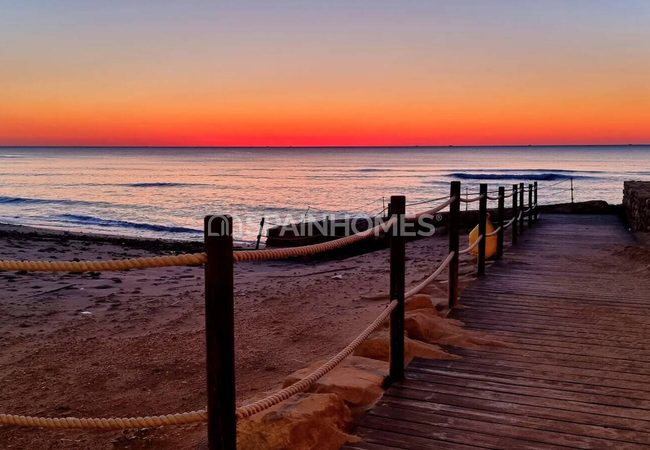 Lägenheter I Komplex Med Takpool I Torrevieja 14
