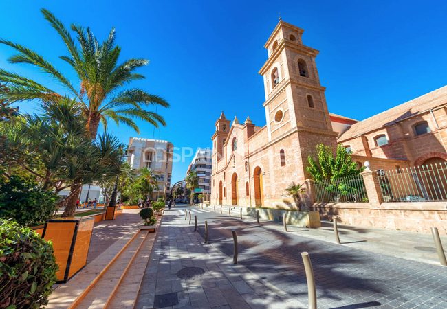 Lägenheter I Komplex Med Takpool I Torrevieja 17
