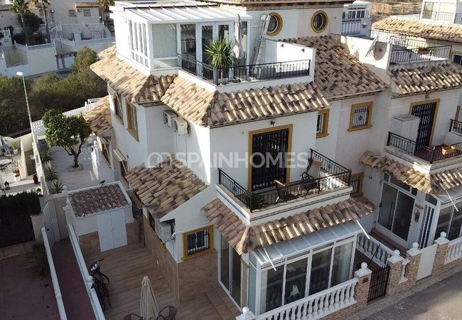 Renovated Mediterranean House Close to Amenities in La Zenia 3