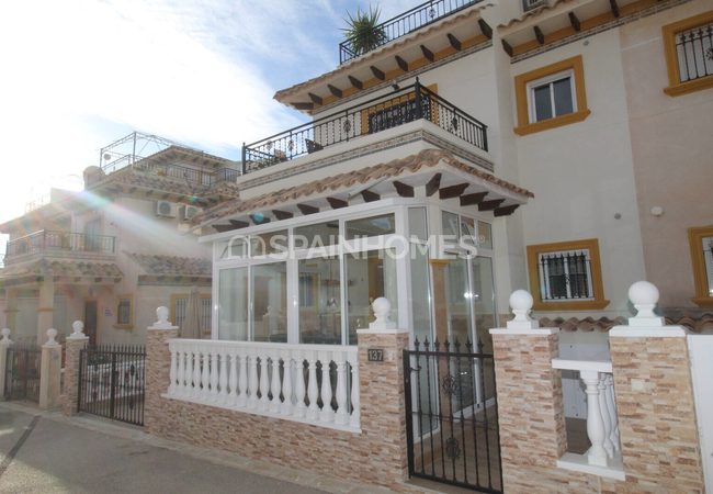 Renovated Mediterranean House Close to Amenities in La Zenia 1