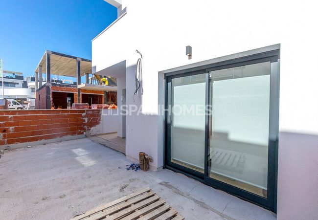 Properties in a Complex in a Popular Location in Torrevieja 5