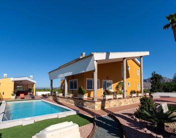 Amplia Villa Con Piscina Y Parking En Orihuela Centro 3