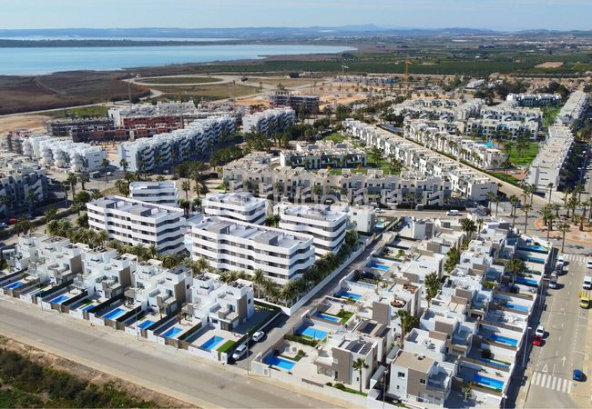 Stylish Flats in a Complex Near Amenities in Guardamar Del Segura 22
