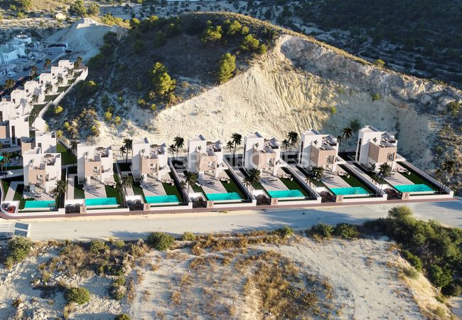 Houses Near the Golf Course in Finestrat Alicante 13