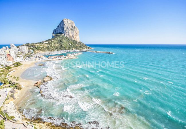 Alicante Calpe'de Havuzlu Sitede Denize Sıfır Daireler 28