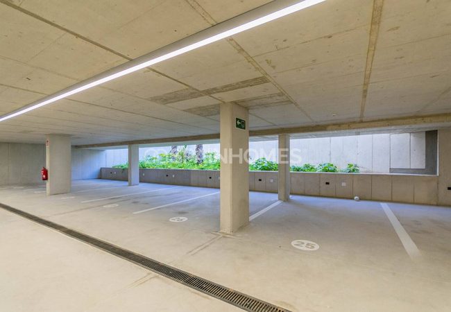 Alicante Calpe'de Havuzlu Sitede Denize Sıfır Daireler 13
