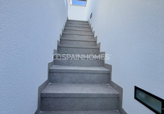 2-bedroom Golf Flats in a Complex with Pool in Algorfa Alicante 9