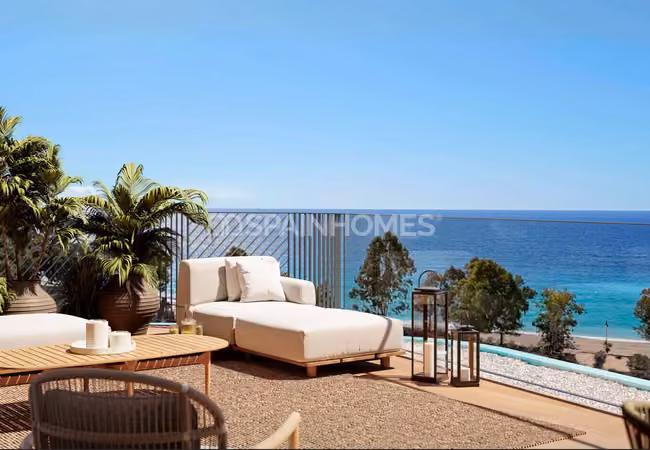 Villajoyosa Alicante'de Deniz Manzaralı Şık Daire 4