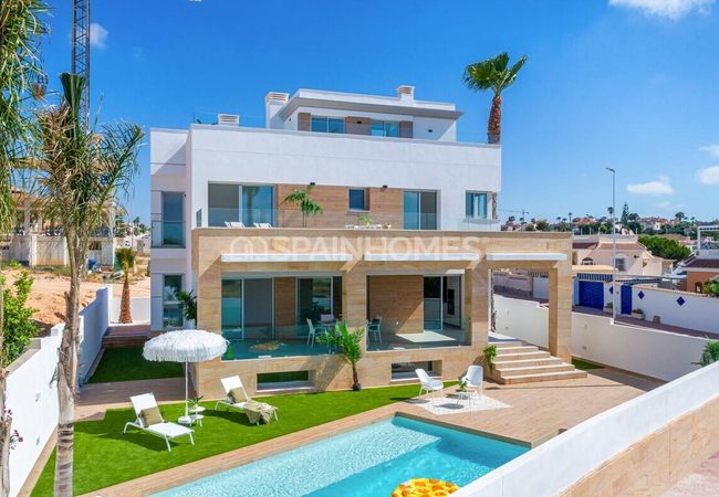 Villen Mit Pool Und Solarium In Ciudad Quesada 1
