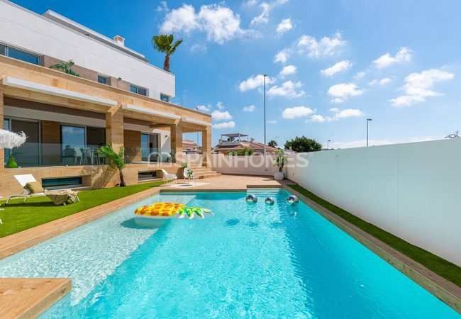 Villen Mit Pool Und Solarium In Ciudad Quesada 2