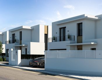 Denia'da Havuzlu Site İçinde Şık Müstakil Evler 3