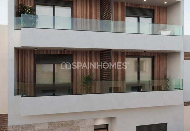 Apartments in a New Project 150 M From the Sea Intorrevieja 1