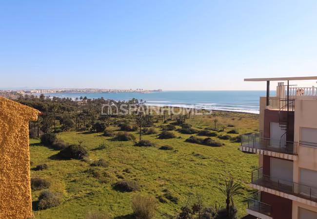 Beach-accessible Flat with Sea Views in Punta Prima Alicante 3