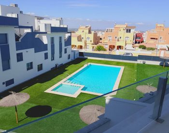 Appartementen Met Zwembad Vlakbij De Zee In Los Altos, Alicante 1