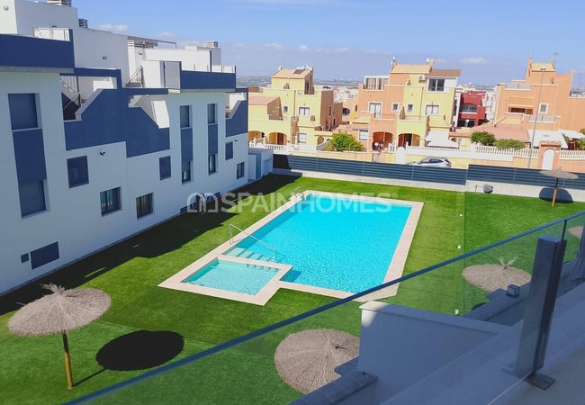 Appartements Avec Piscine Près De La Mer À Los Altos, Alicante 1