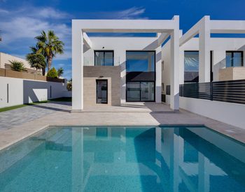 Villa's Met Privézwembad En Terras In Alicante Torrevieja 1