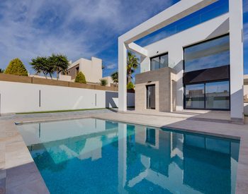 Villa's Met Privézwembad En Terras In Alicante Torrevieja 3