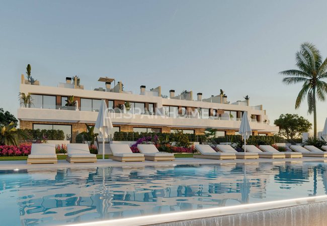 Alicante El Campello'de Deniz Manzaralı Satılık Yarı Müstakil Evler 1