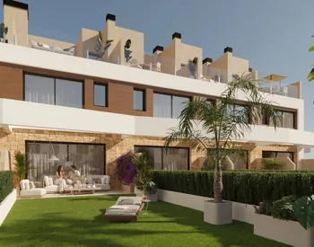 Casas Adosadas Con Instalaciones Comunitarias En El Campello Alicante 2